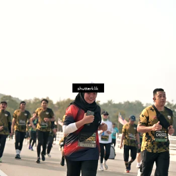 Runner Photo 6483115