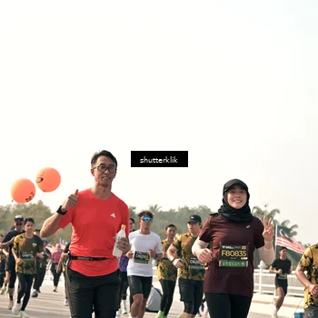 Runner Photo 6483150