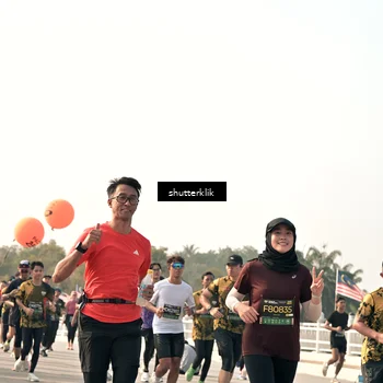 Runner Photo 6483153