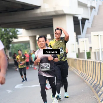 Runner Photo 6483154