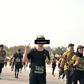 Runner Photo 6483164