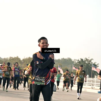 Runner Photo 6483178