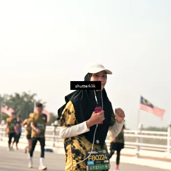 Runner Photo 6483179