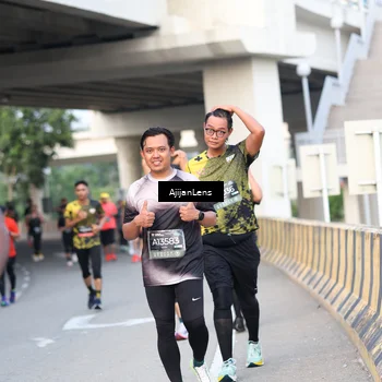 Runner Photo 6483185