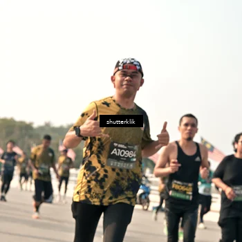 Runner Photo 6483188