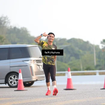 Runner Photo 6483266