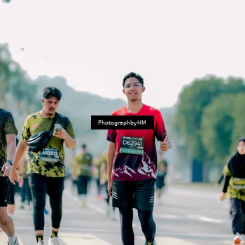 Runner Photo 6483317