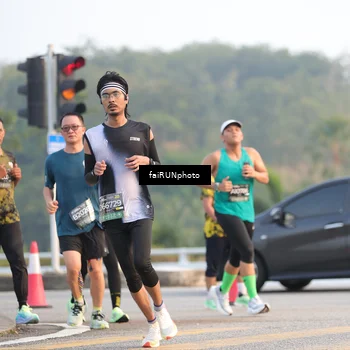 Runner Photo 6483330