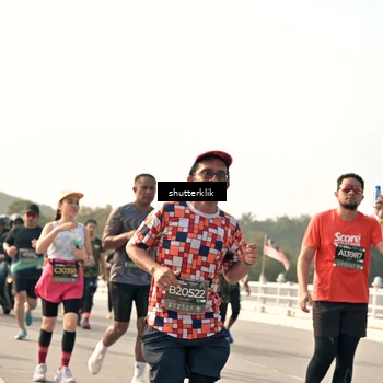 Runner Photo 6483331