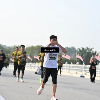 Runner Photo 6483352