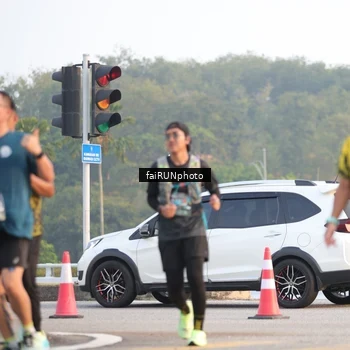Runner Photo 6483371
