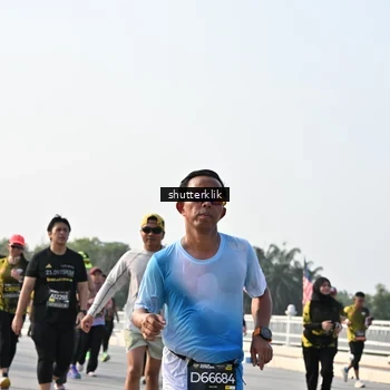 Runner Photo 6483386