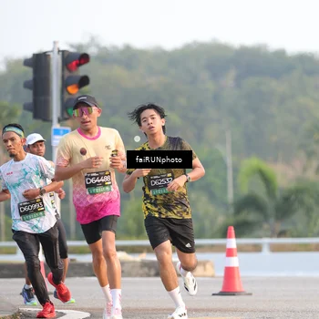 Runner Photo 6483397