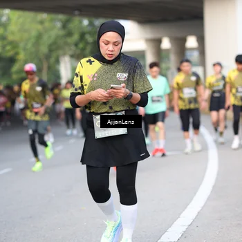 Runner Photo 6483431