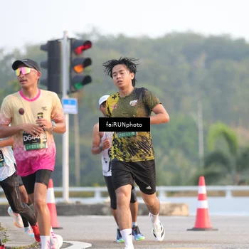 Runner Photo 6483435