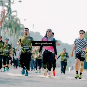 Runner Photo 6483455