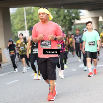 Runner Photo 6483467