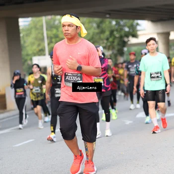 Runner Photo 6483475
