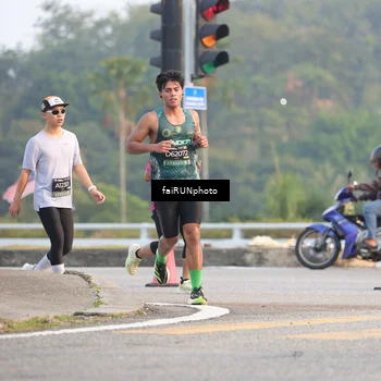 Runner Photo 6483496