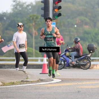 Runner Photo 6483500