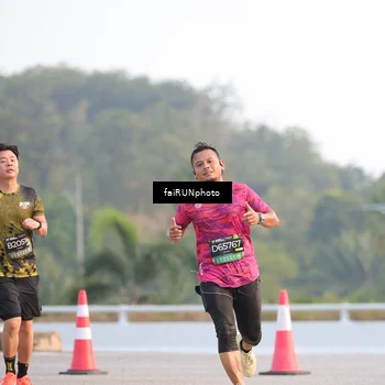 Runner Photo 6483564