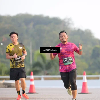 Runner Photo 6483588