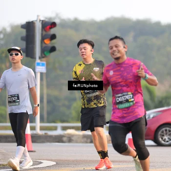 Runner Photo 6483591