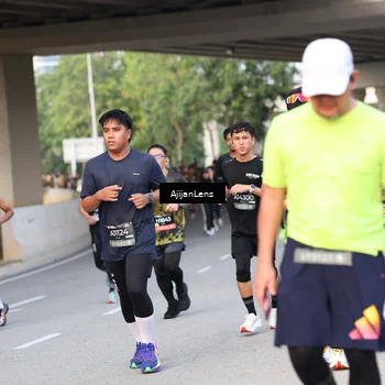 Runner Photo 6483594