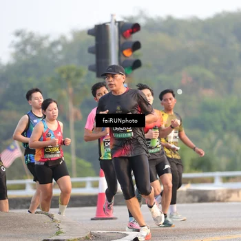 Runner Photo 6483610