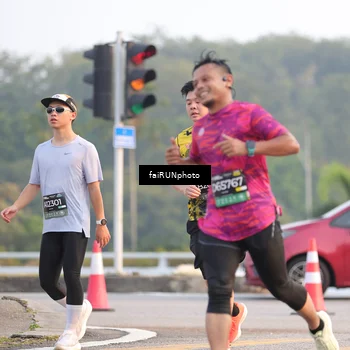 Runner Photo 6483614