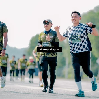 Runner Photo 6483629
