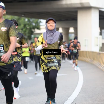 Runner Photo 6483682