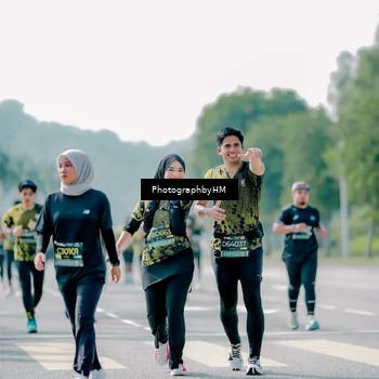 Runner Photo 6483718