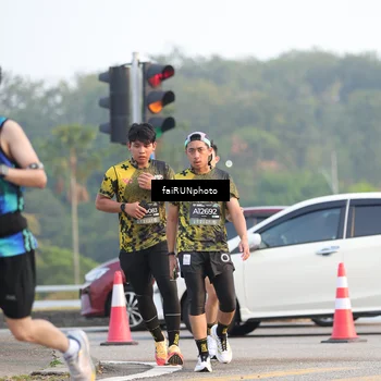 Runner Photo 6483735