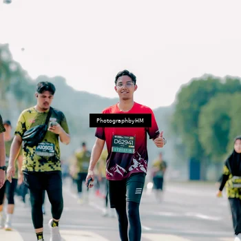 Runner Photo 6483757