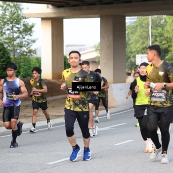 Runner Photo 6483763