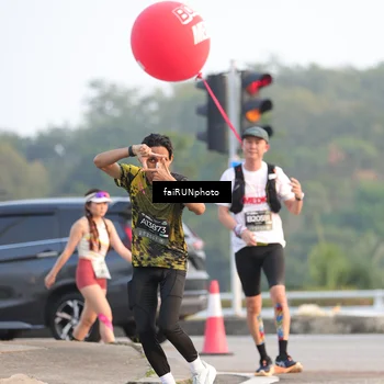Runner Photo 6483821