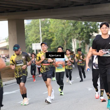 Runner Photo 6483835