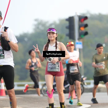 Runner Photo 6483846