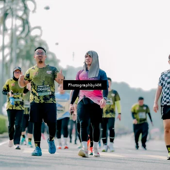 Runner Photo 6483859