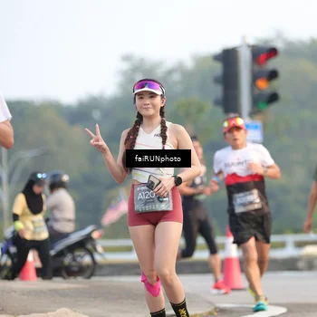 Runner Photo 6483879