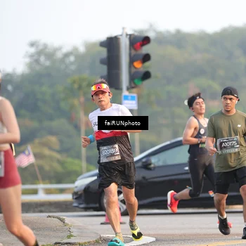 Runner Photo 6483881