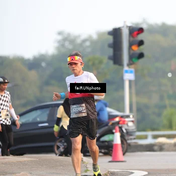 Runner Photo 6483915