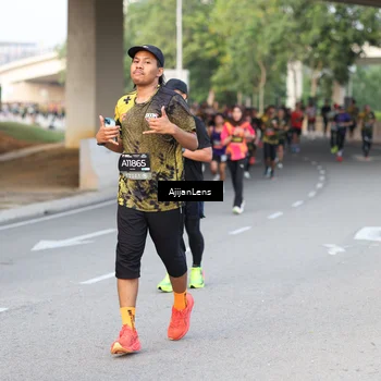 Runner Photo 6483975