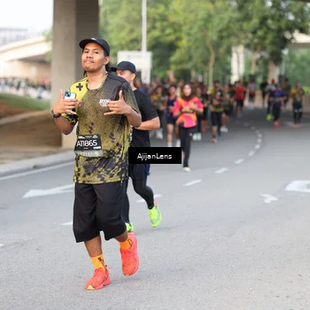 Runner Photo 6483992