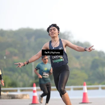 Runner Photo 6484010