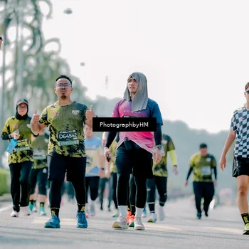 Runner Photo 6484052