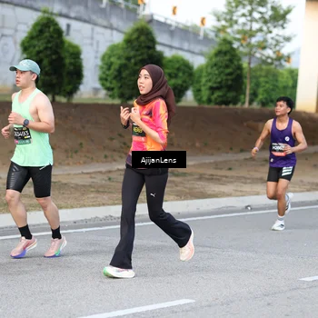 Runner Photo 6484065