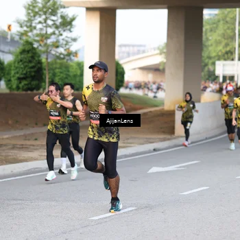 Runner Photo 6484068