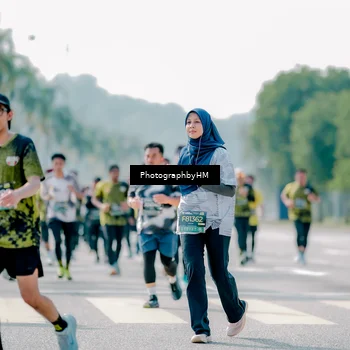 Runner Photo 6484079